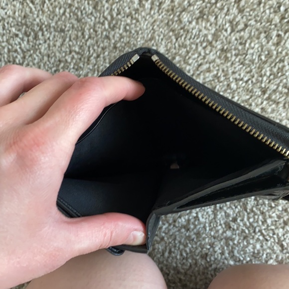 Coach - Picture 4 of 6